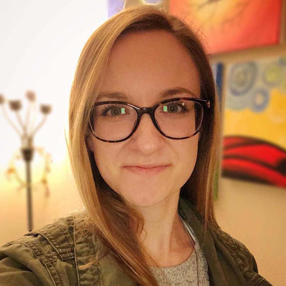 Meet your Posher, Ashley